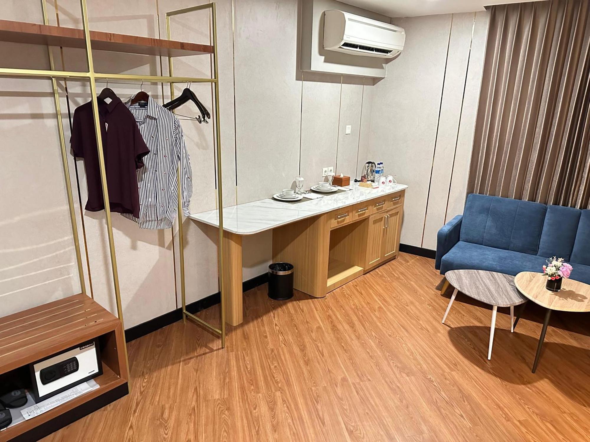 D'primahotel Jemursari 3* Surabaya