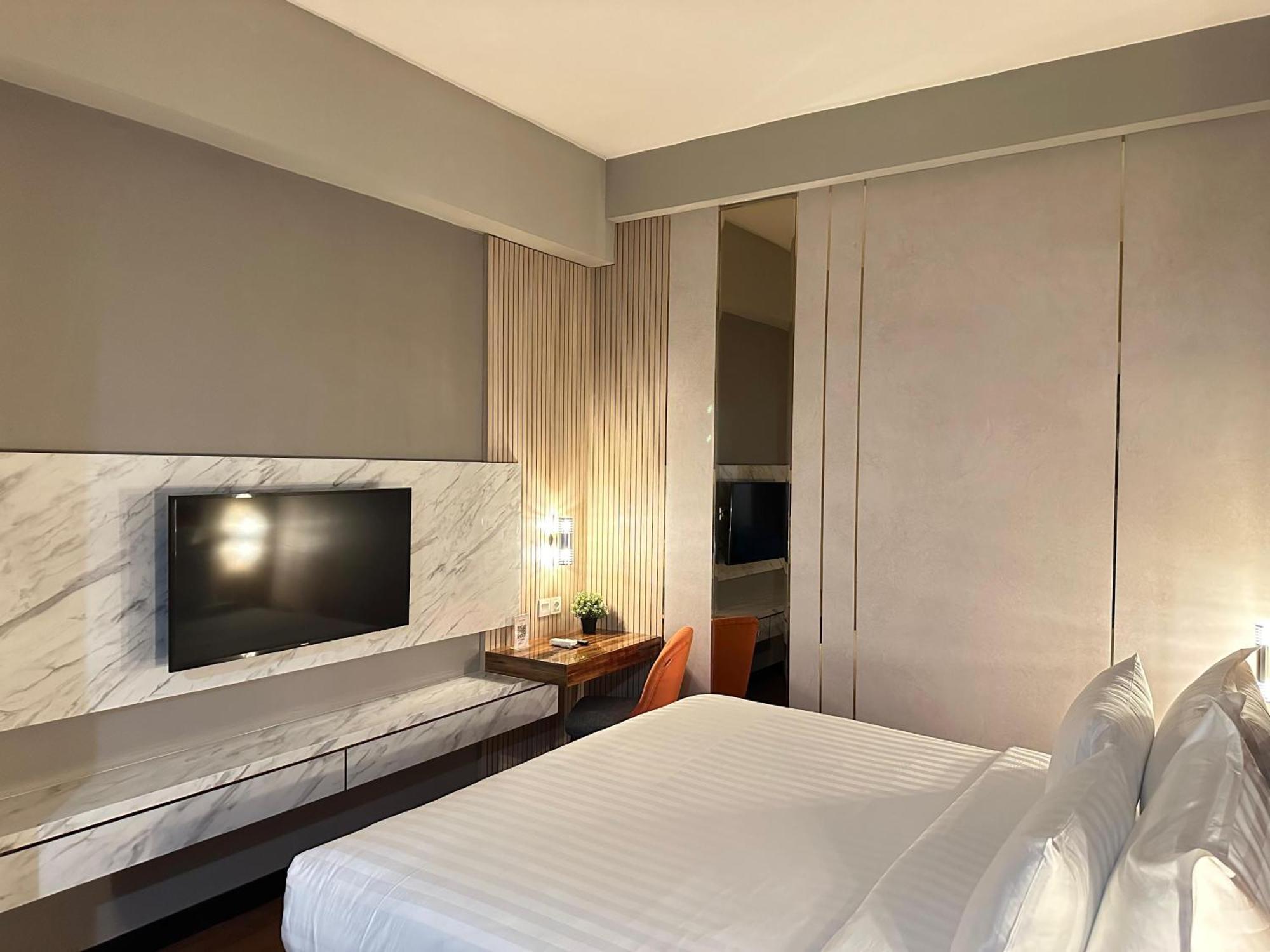 D'primahotel Jemursari Hotel